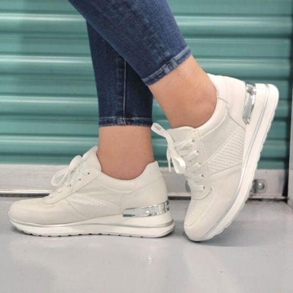 Shoes - Sports Women's Lace-up White Sneakers